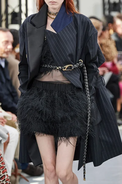 Look 43
